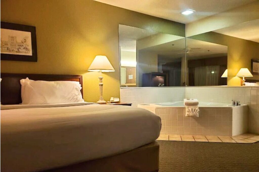 Holiday Inn Express Evansville West by IHG - Image 3