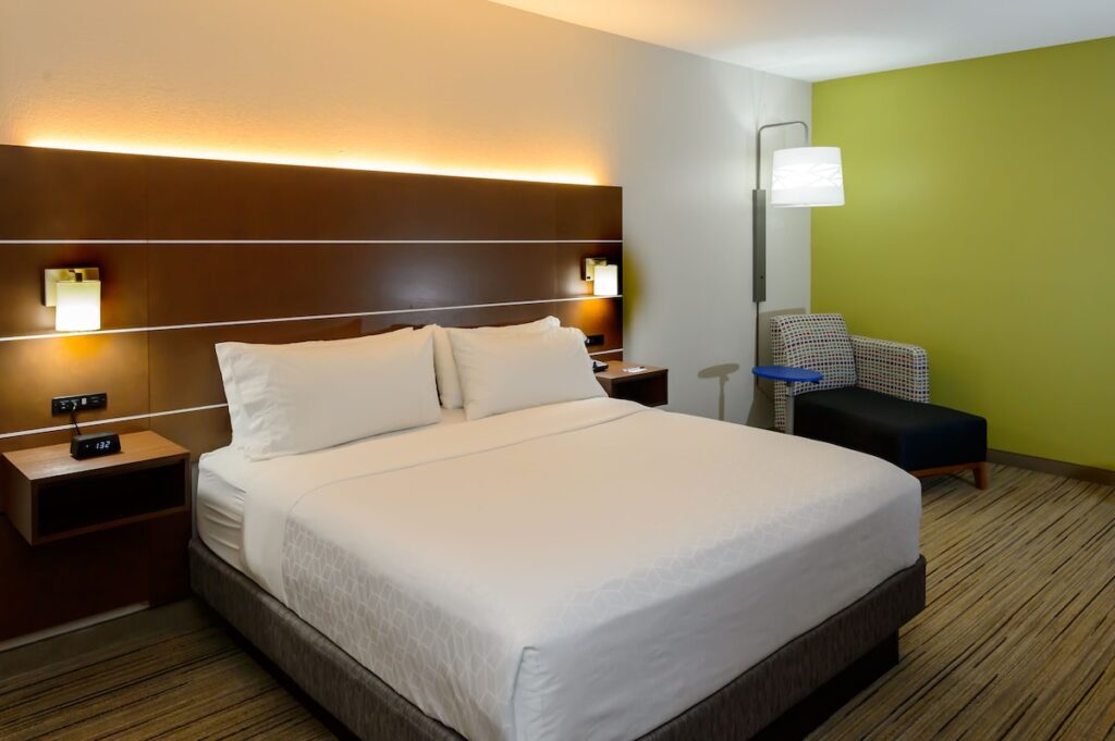 Holiday Inn Express Hillsborough by IHG - Image 2
