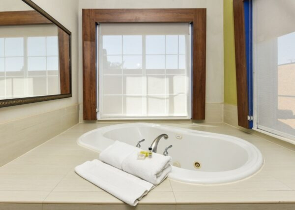 Holiday Inn Express Hillsborough by IHG