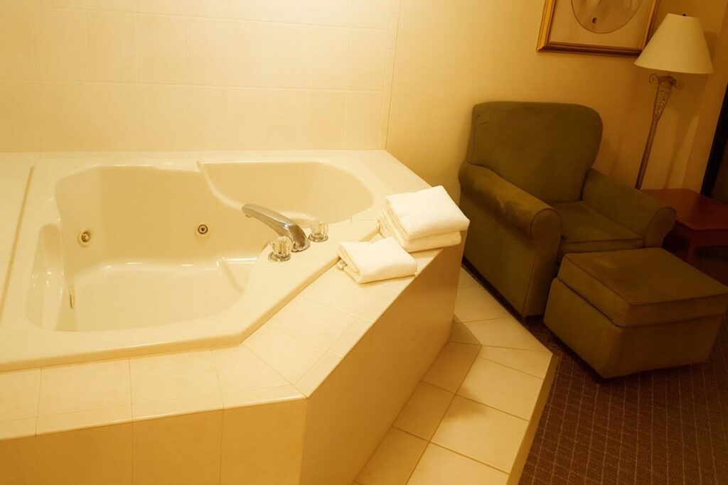 Holiday Inn Express Hotel & Stes Mt. Arlington Rockaway Area by IHG - Image 1