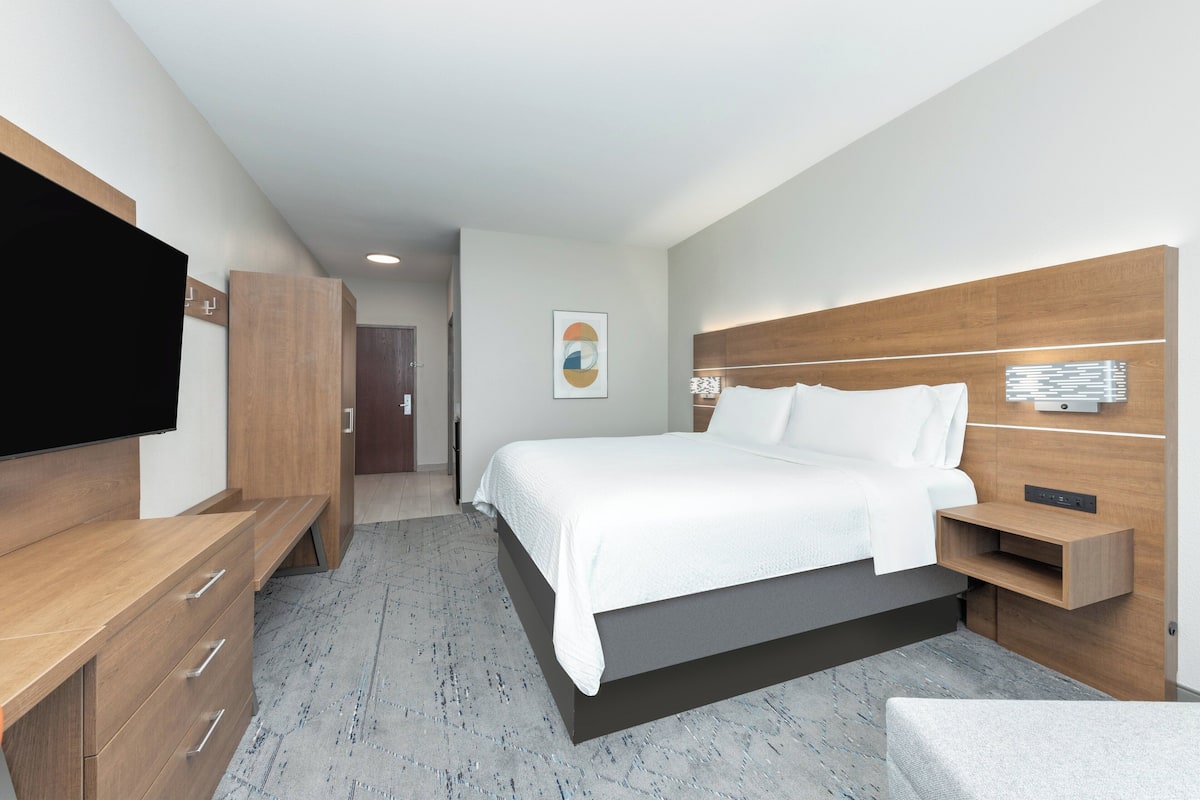 Holiday Inn Express Hotel Suites Athens by IHG