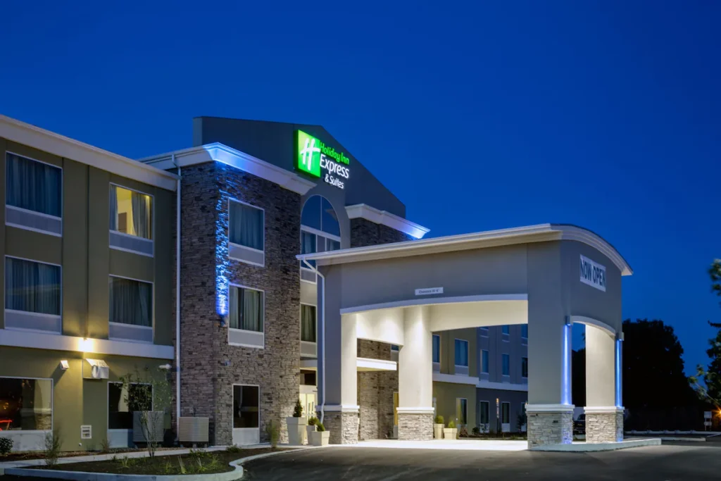 Holiday Inn Express Hotel & Suites, Carlisle-Harrisburg Area by IHG - Image 2