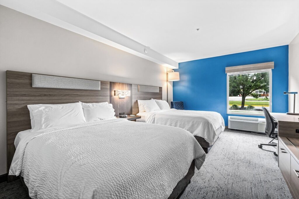 Holiday Inn Express Hotel & Suites Carneys Point by IHG - Image 3