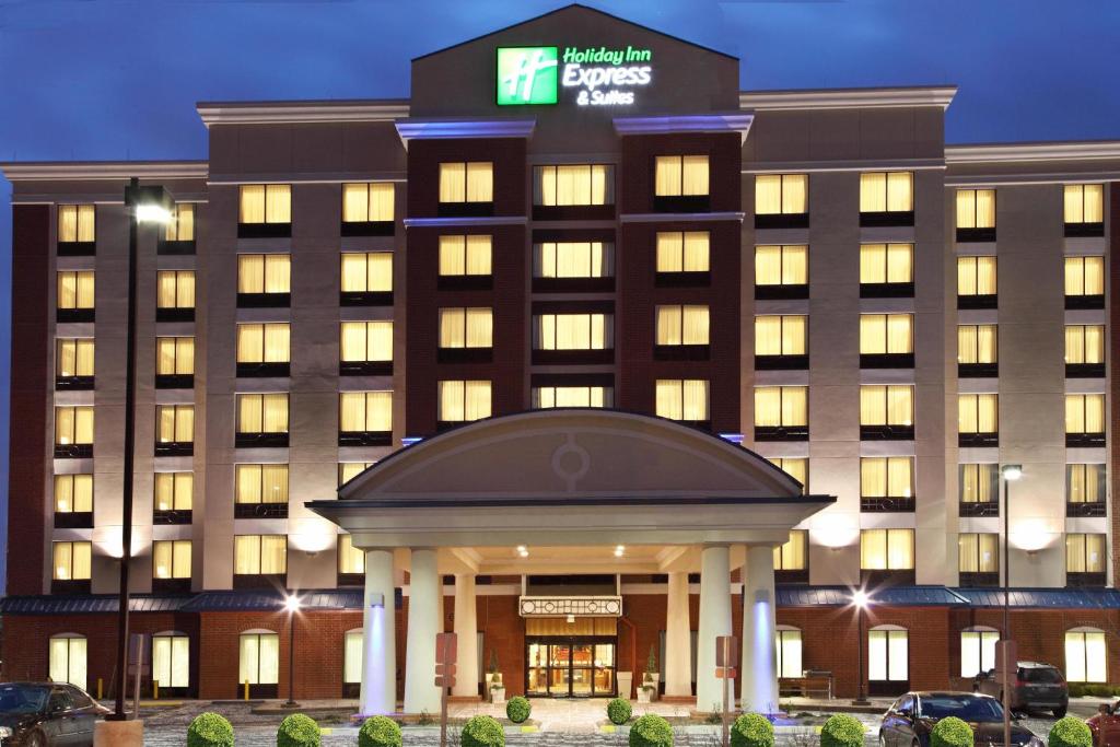 Holiday Inn Express Hotel & Suites Columbus Univ Area – Osu by IHG - Image 2