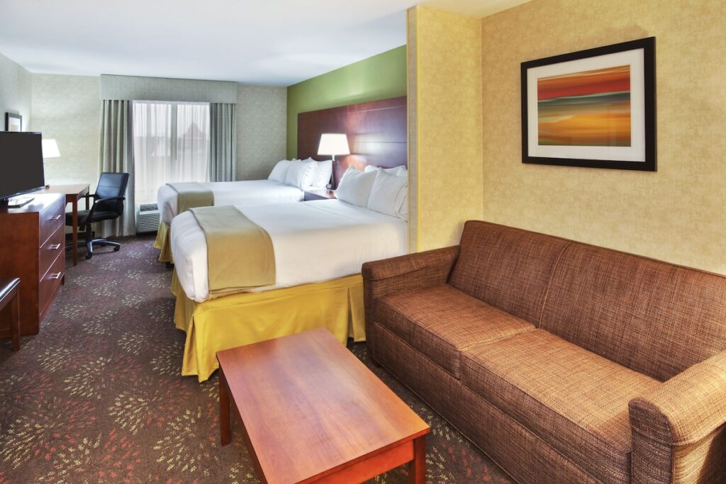 Holiday Inn Express Hotel & Suites Frankenmuth by IHG - Image 3