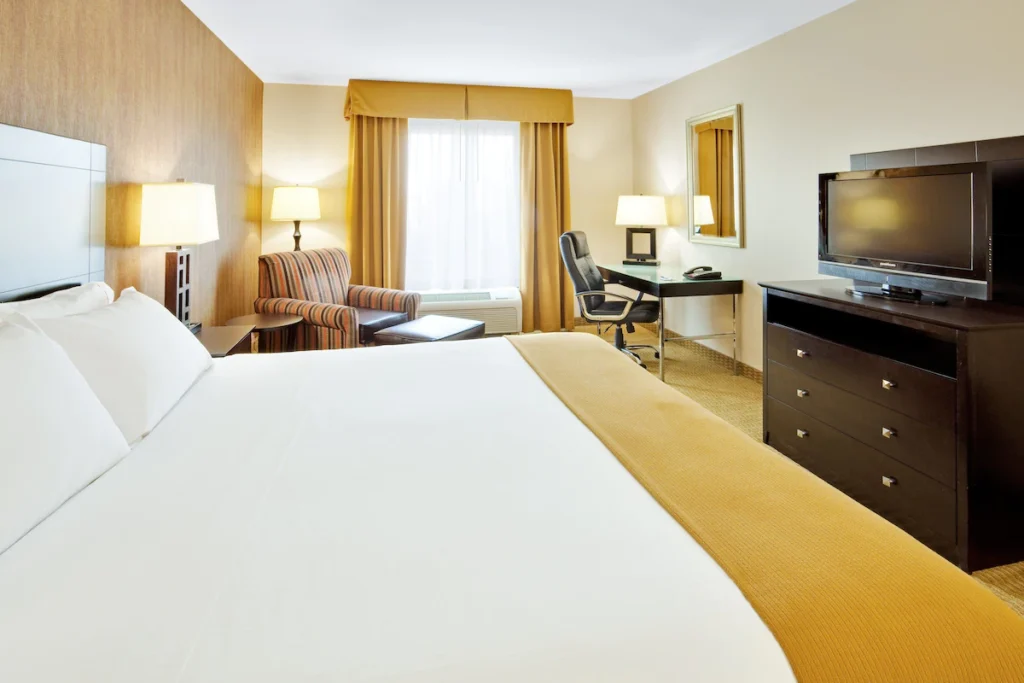 Holiday Inn Express Hotel & Suites Lebanon by IHG - Image 3