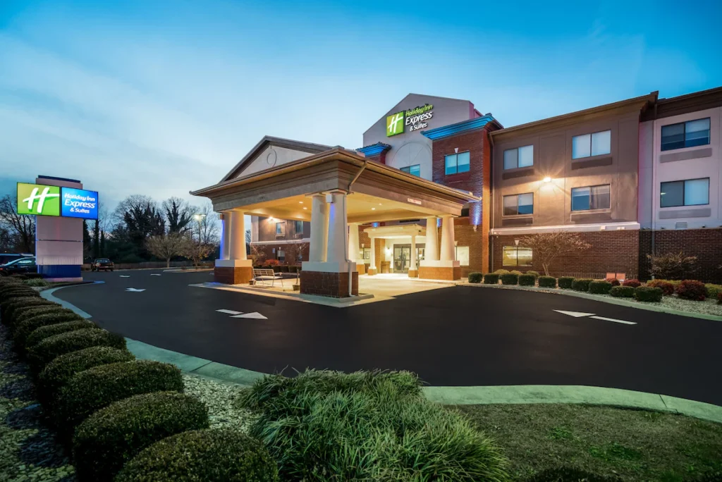 Holiday Inn Express Hotel & Suites Rocky Mount by IHG - Image 2