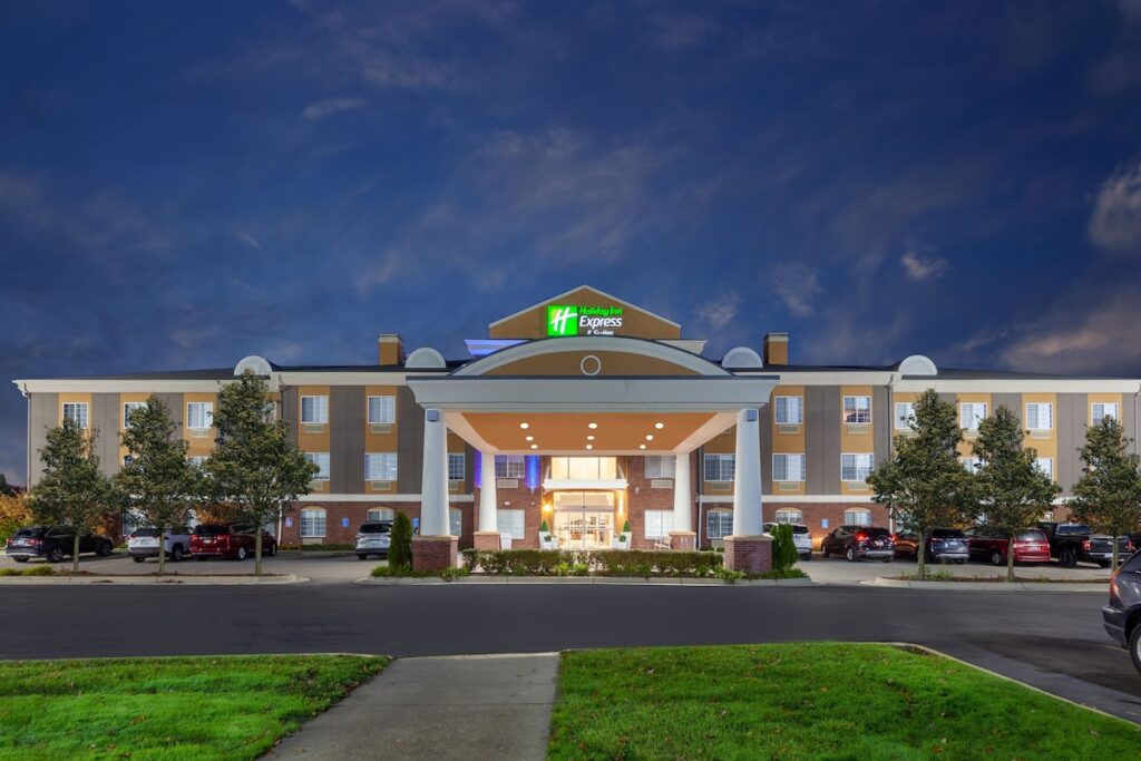 Holiday Inn Express Hotel & Suites Woodhaven by IHG - Image 5