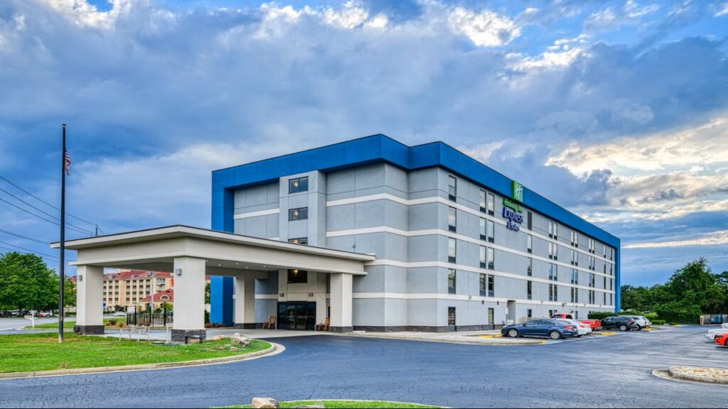 Holiday Inn Express Pigeon Forge/Near Dollywood by IHG - Image 4
