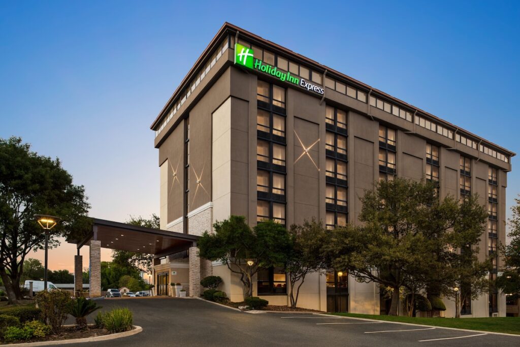 Holiday Inn Express San Antonio-Airport by IHG - Image 5