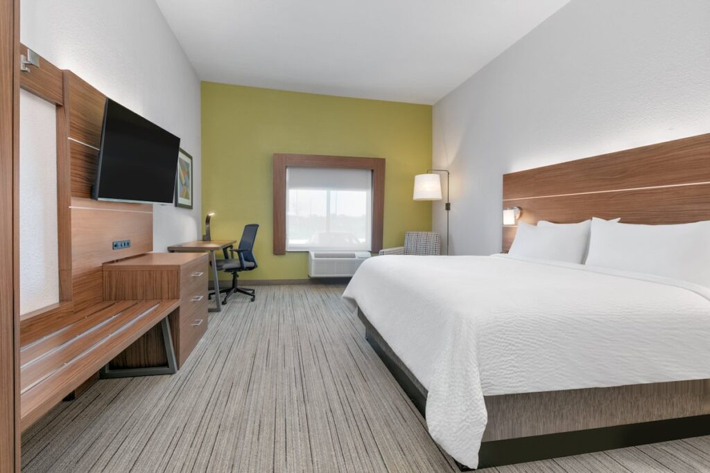Holiday Inn Express San Antonio East I 10 by IHG - Image 3