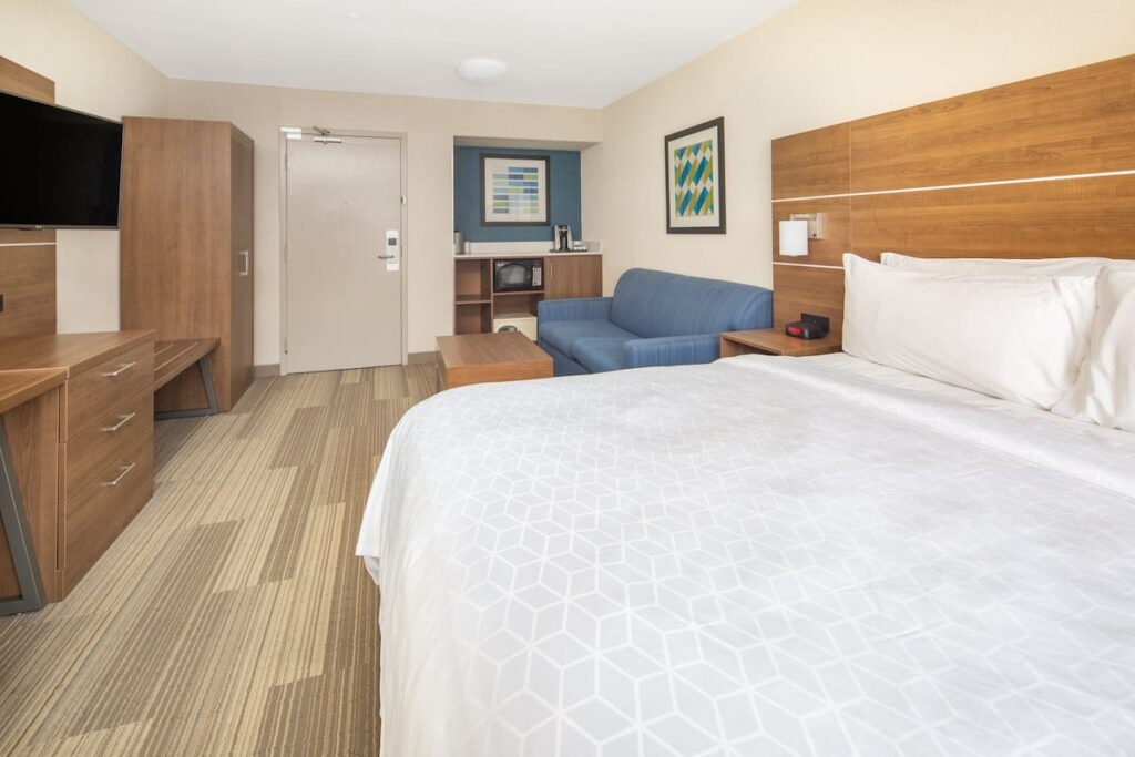 Holiday Inn Express San Diego Airport – Old Town by IHG - Image 3