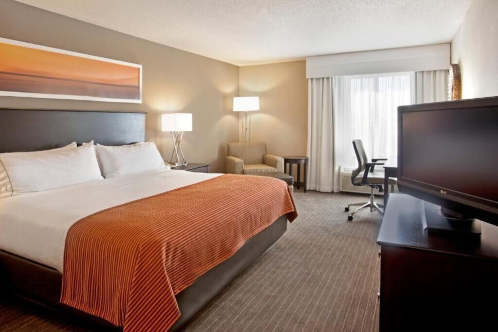 Holiday Inn Express St Paul S – Inver Grove Hgts by IHG - Image 3