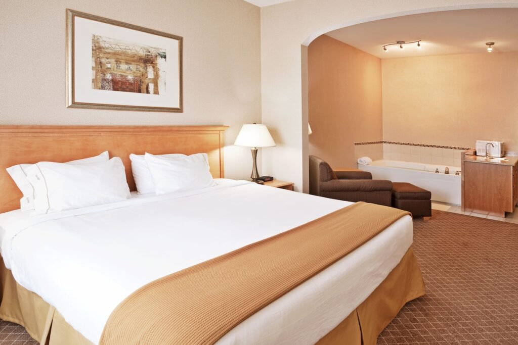 Holiday Inn Express & Suites Chesterfield by IHG - Image 3