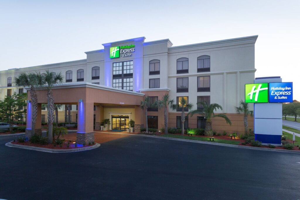 Holiday Inn Express & Suites Jacksonville Airport by IHG - Image 2