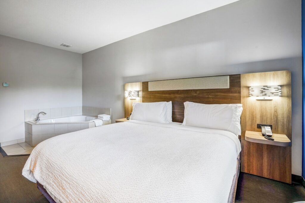 Holiday Inn Express & Suites Jacksonville – Atlantic Beach by IHG - Image 3
