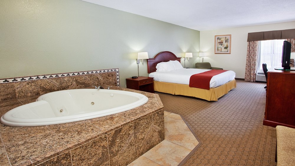 Holiday Inn Express & Suites Kimball by IHG