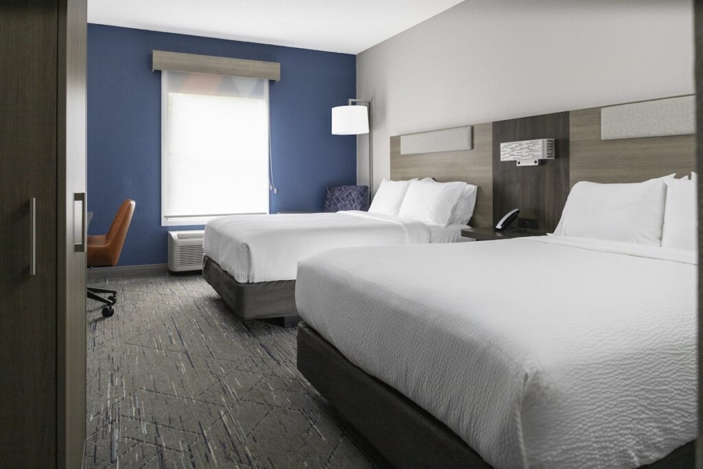 Holiday Inn Express & Suites Kimball by IHG - Image 4