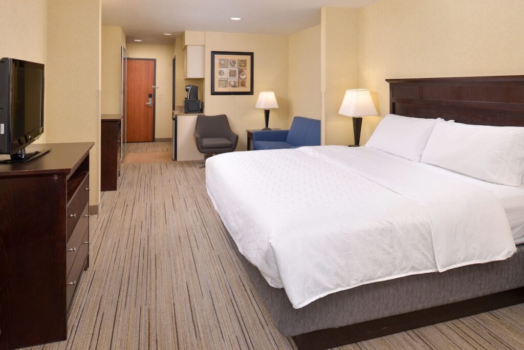 Holiday Inn Express & Suites Nampa – Idaho Center by IHG - Image 3