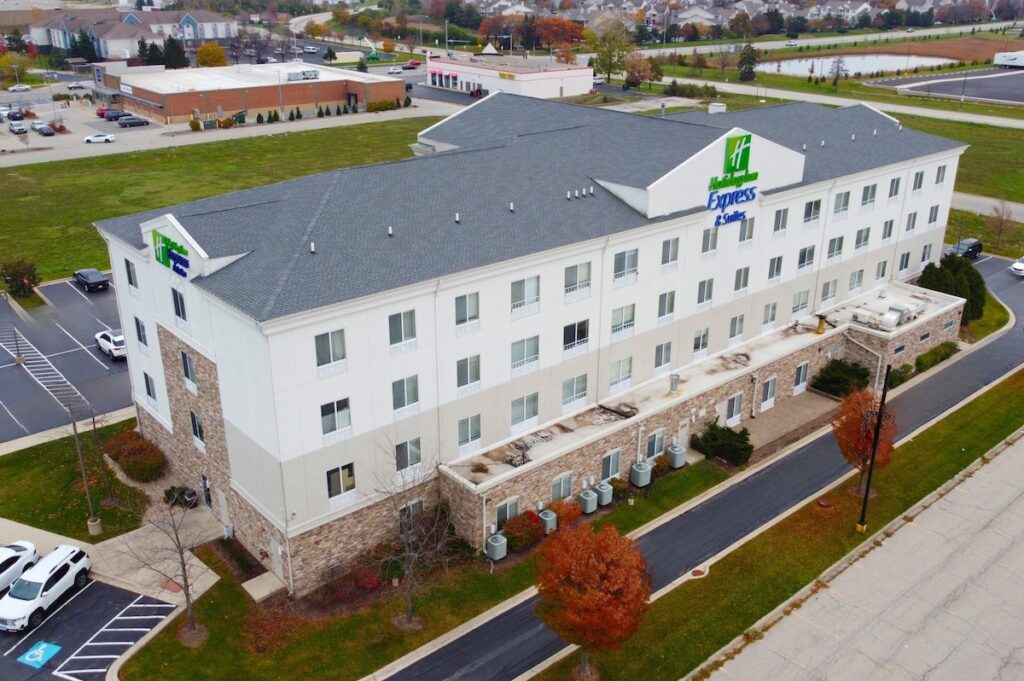Holiday Inn Express & Suites Waukegan by IHG - Image 5
