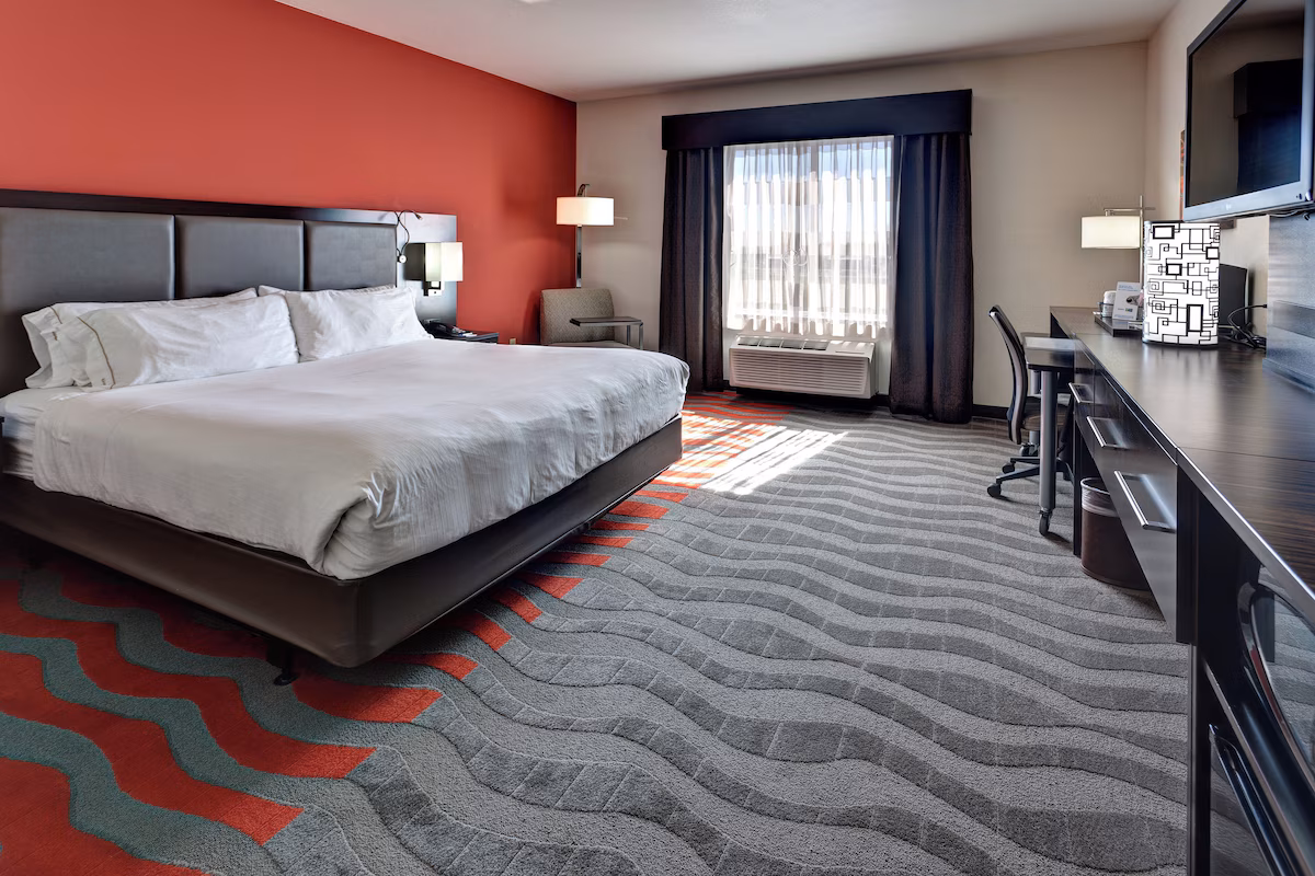 Holiday Inn Express & Suites Wichita Northwest by IHG - Image 1