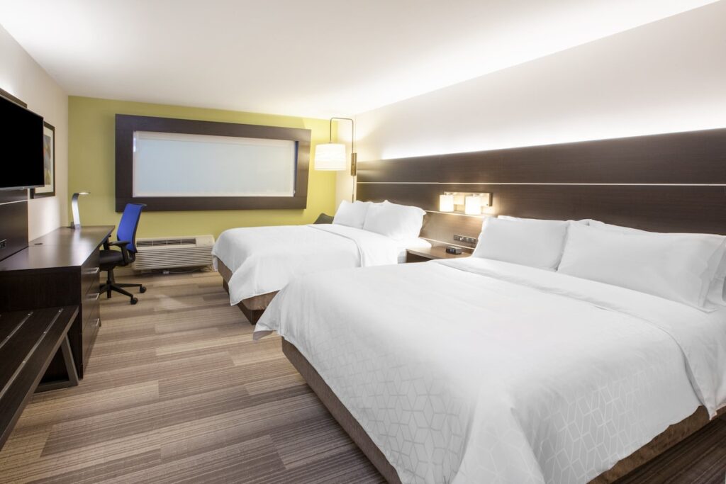 Holiday Inn Express & Suites Yorkville by IHG - Image 5