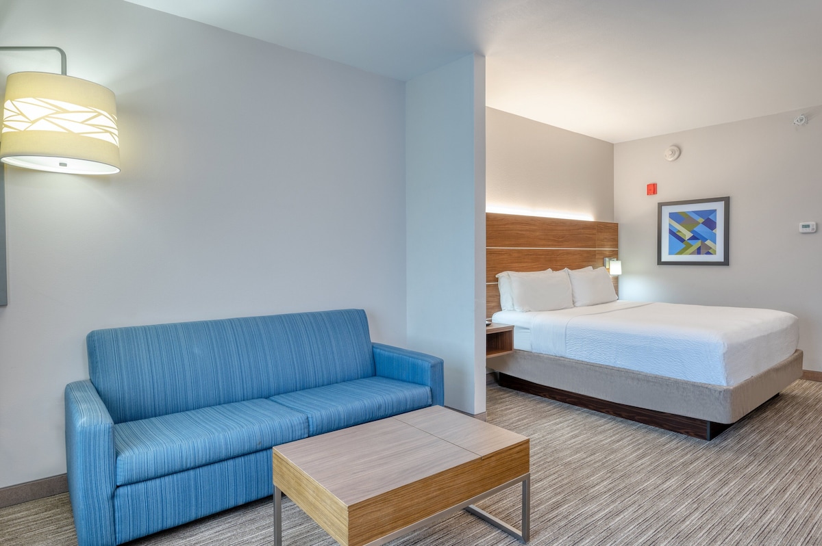 Holiday Inn Express Troy by IHG St. Louis