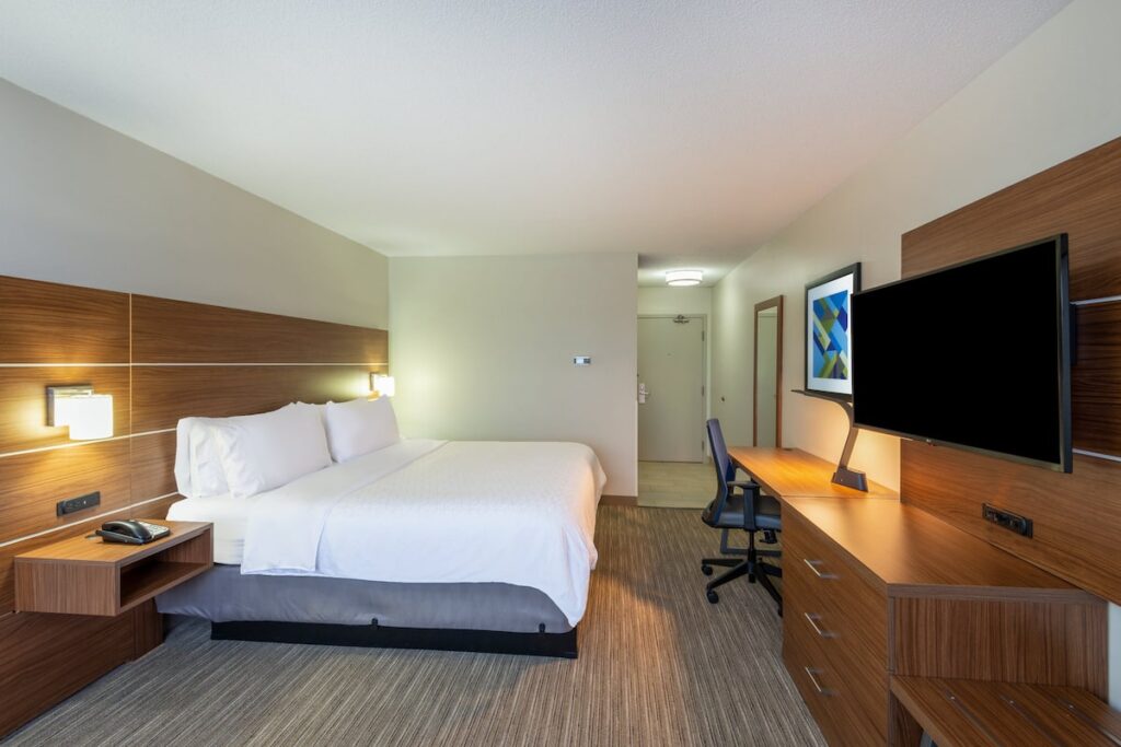 Holiday Inn Express Vermilion by IHG - Image 4