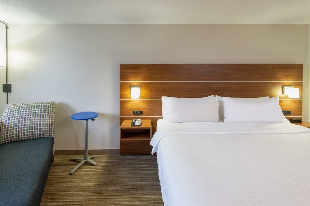 Holiday Inn Express Vermilion by IHG - Image 3