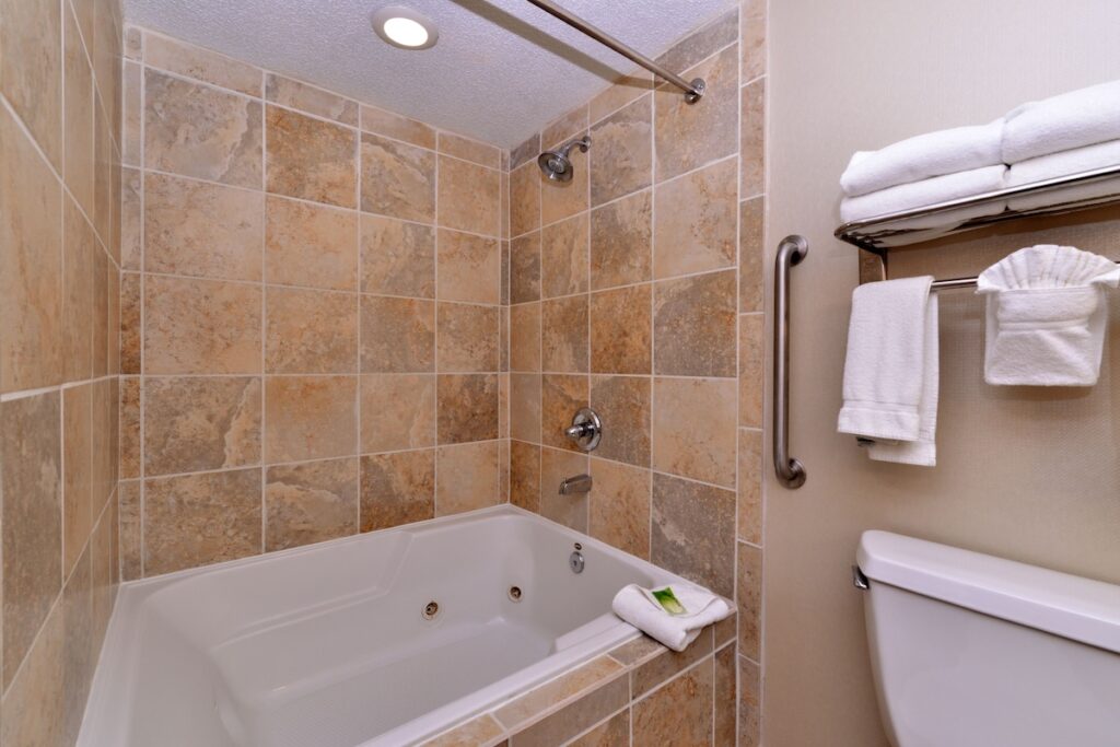 Holiday Inn Express and Suites Indianapolis W- Airport Area by IHG - Image 2