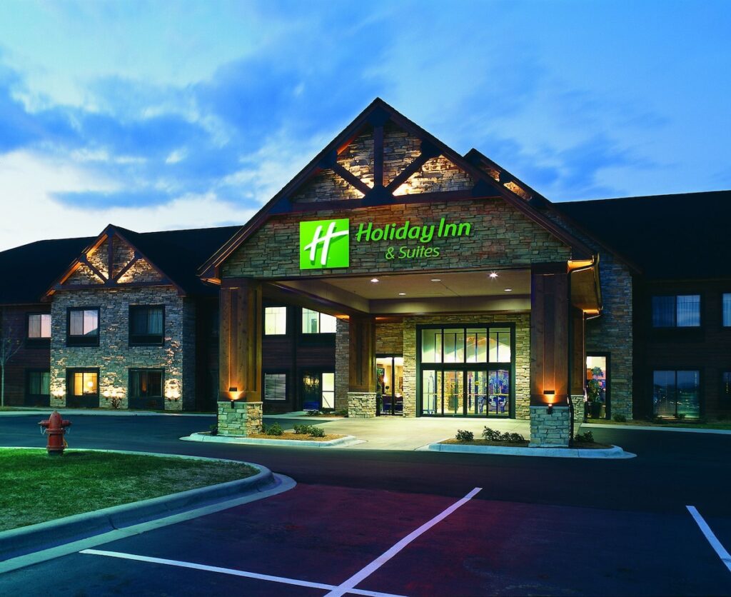 Holiday Inn Hotel & Suites St. Paul NE – Lake Elmo by IHG - Image 2