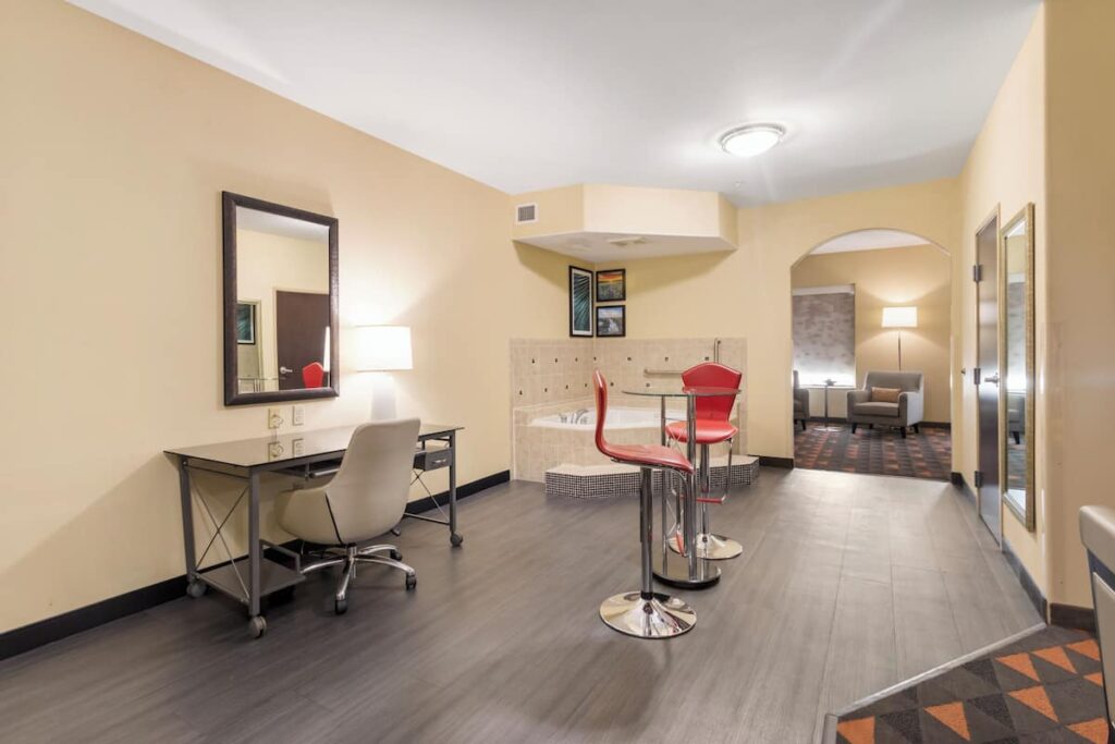 Holiday Inn Hotel & Suites Waco Northwest by IHG - Image 3