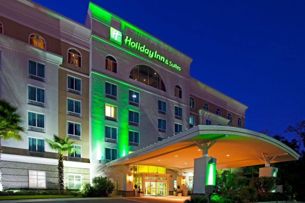 Holiday Inn Hotel and Suites Ocala Conference Center by IHG - Image 2