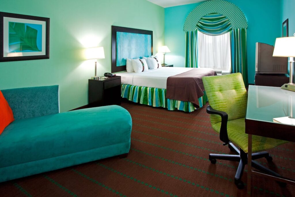 Holiday Inn Hotel and Suites Ocala Conference Center by IHG - Image 4