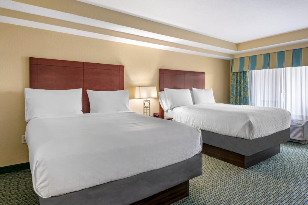Holiday Inn Resort Orlando – Lake Buena Vista by IHG - Image 3