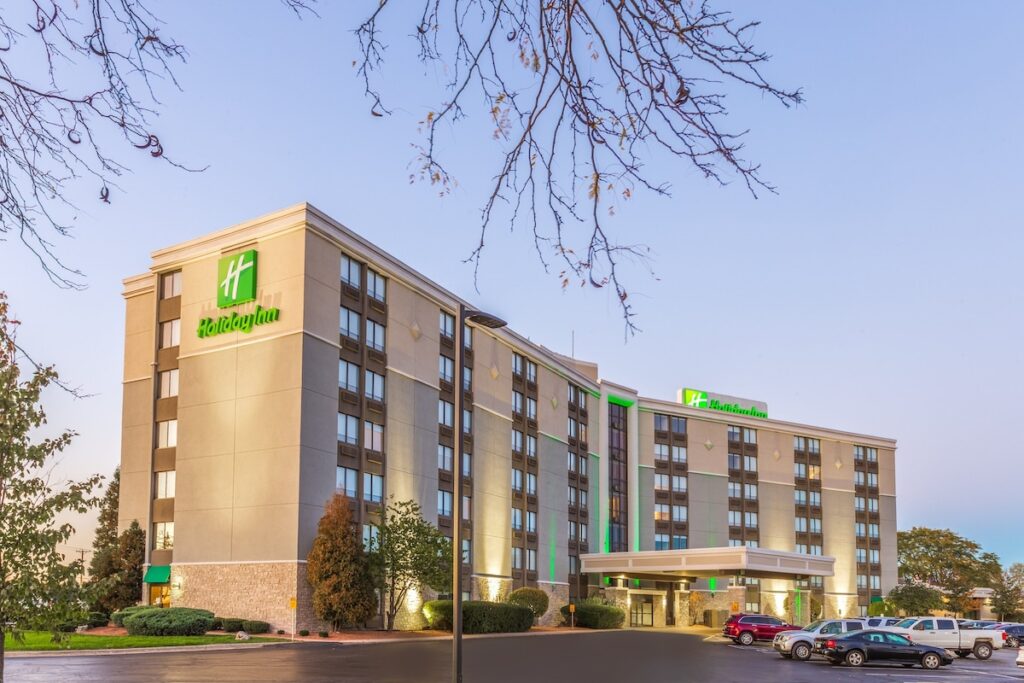 Holiday Inn Rockford by IHG - Image 2