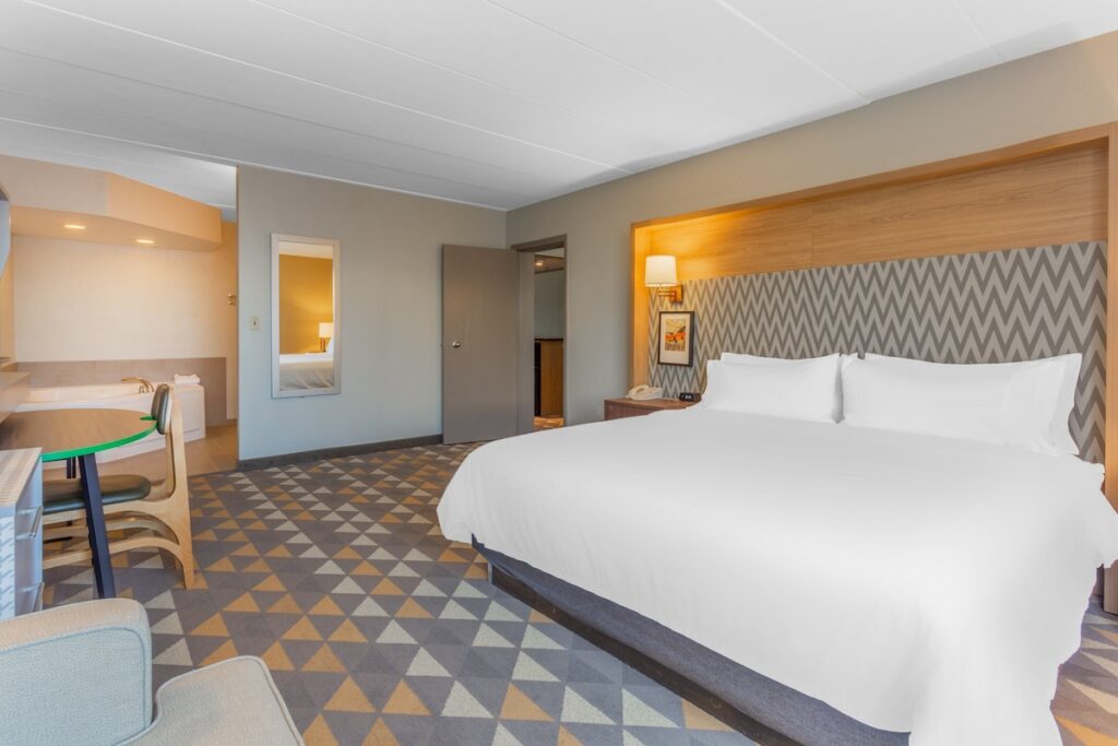 Holiday Inn Rockford by IHG - Image 1