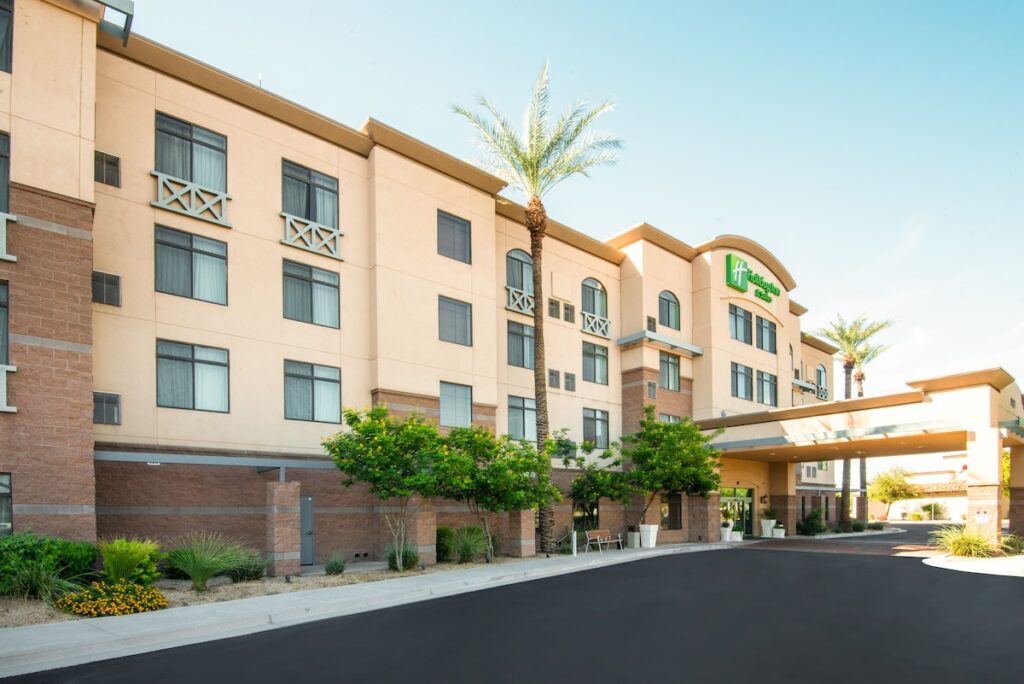 Holiday Inn & Suites Goodyear – West Phoenix Area by IHG - Image 4