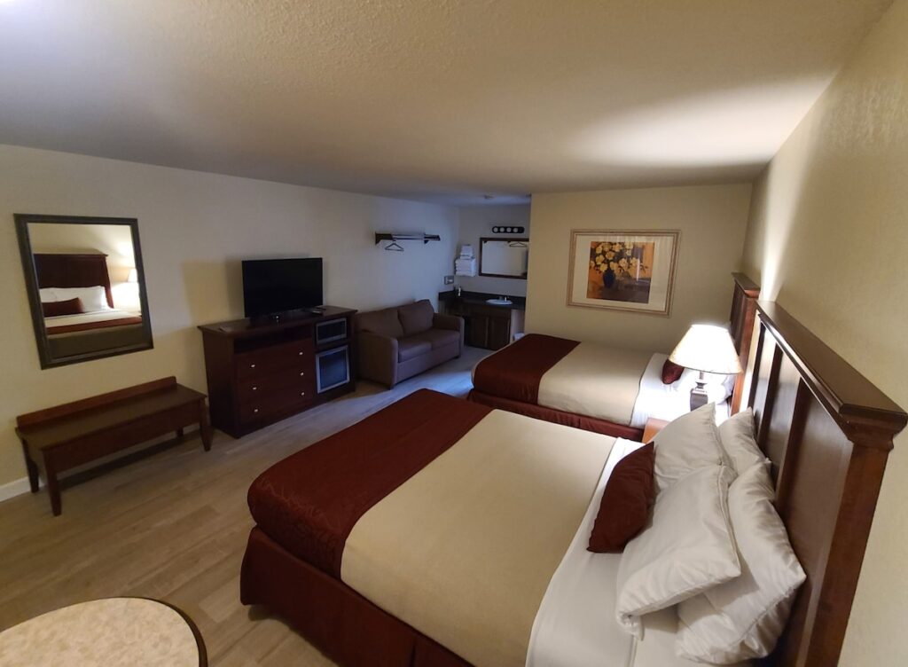 Homestead Motel - Image 4