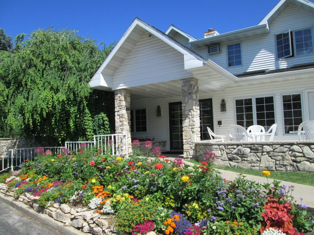 Homestead Suites - Image 4