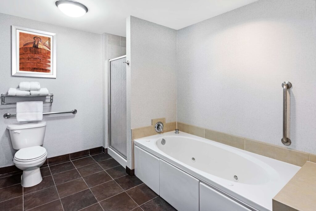 Homewood Suites by Hilton Waco - Image 2