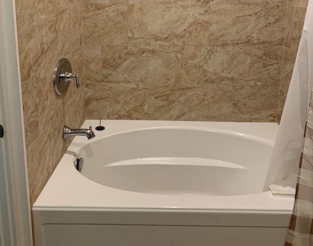 Hotel Coral Reef - Image 1