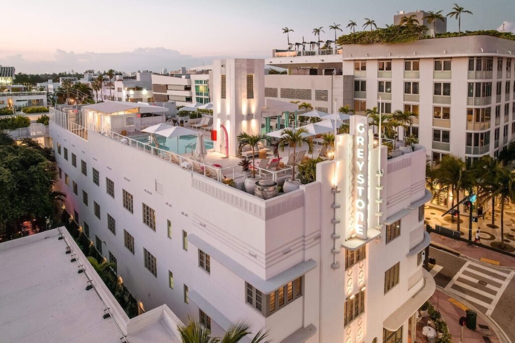 Hotel Greystone – Adults Only - Image 4