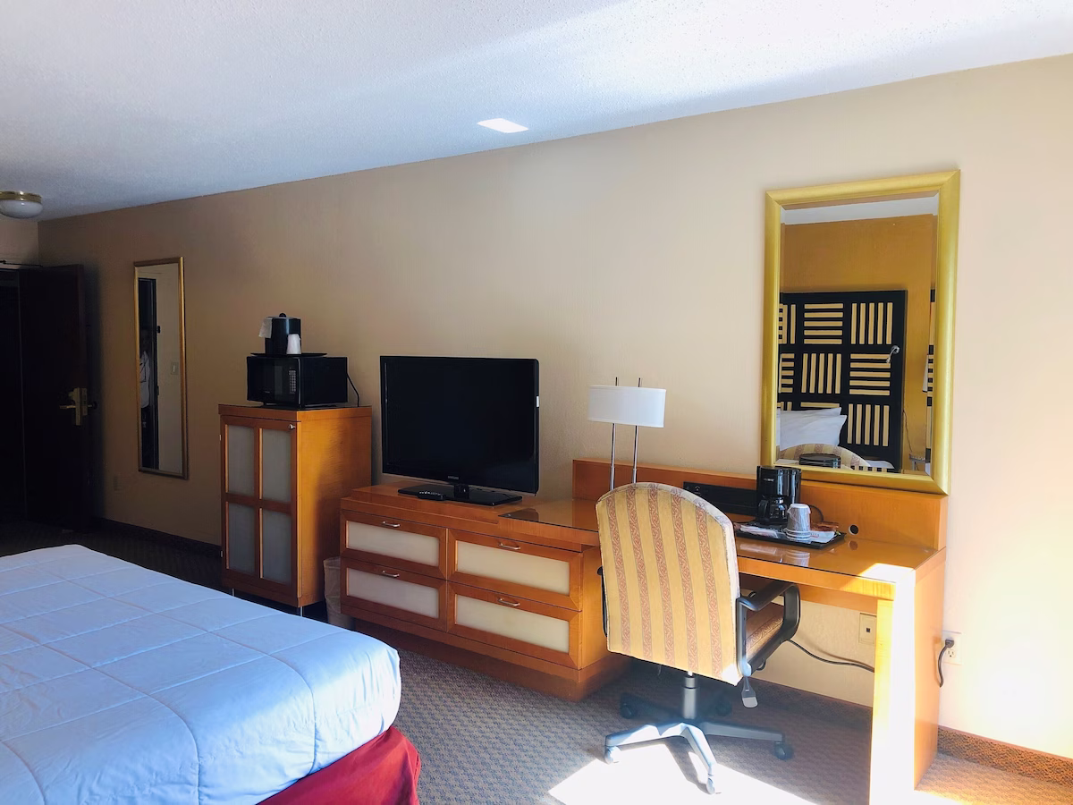 Hotel M Mount Pocono - Image 4