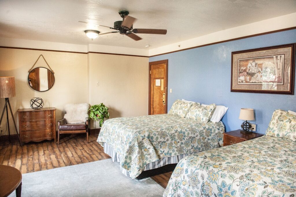 Hotel Monte Vista - Image 2