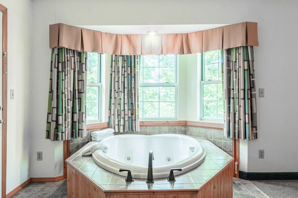 Hotel O Eureka Springs – Christ Of Ozark Area