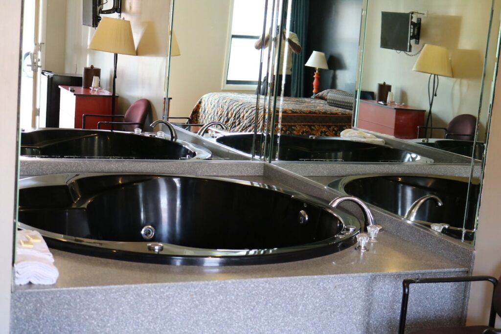 Hotel O Miami Inn & Suites Chicago Midway Airport