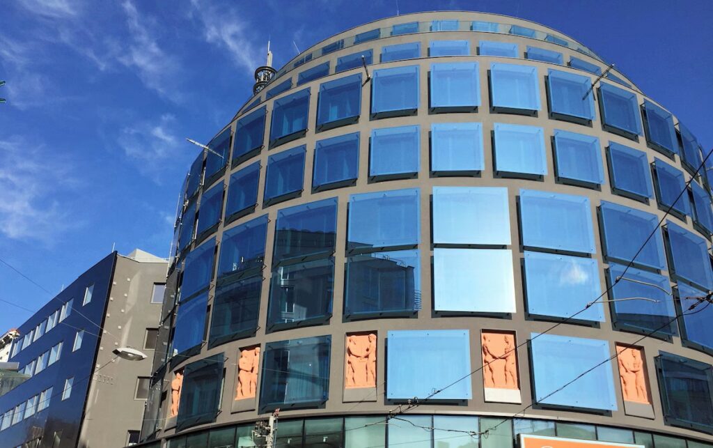 Hotel Ruby Marie - Image 2