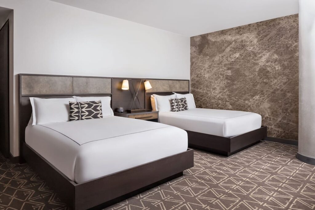 Hotel Van Zandt - Image 4