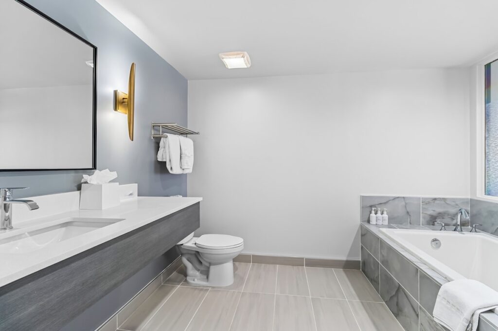 Hourglass Hotel, an Ascend Collection Hotel - Image 1